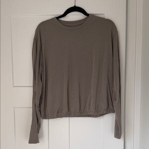 lululemon athletica Long Sleeve Top in Taupe